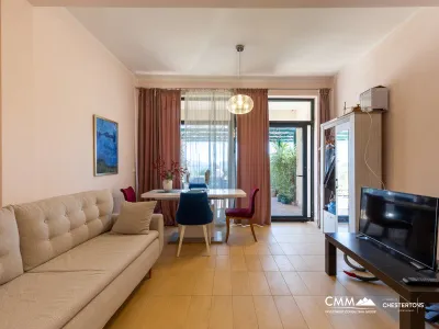 Zweistöckige Wohnung mit Meerblick