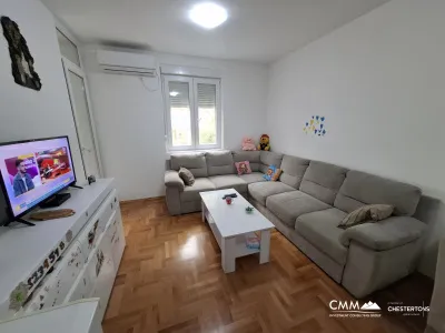 Möblierte Zweizimmerwohnung in Budva