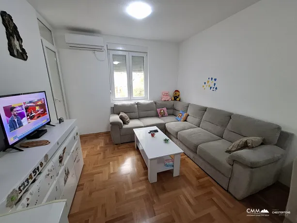 Möblierte Zweizimmerwohnung in Budva