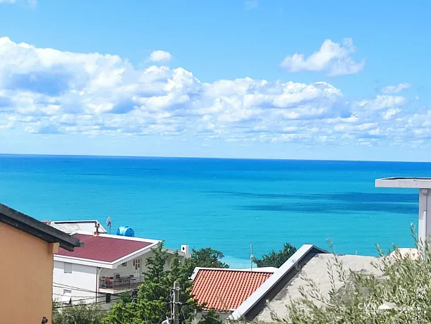 Perfektes Familienhaus mit Meer- und Bergblick in Sutomore
