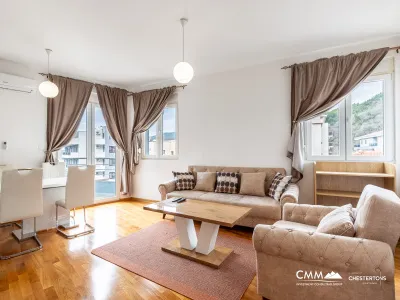 Zwei-Zimmer-Wohnung mit Meerblick in Bečići