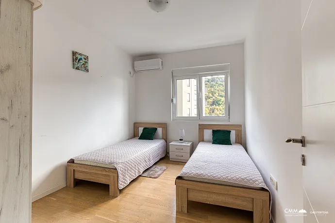 Helle und komfortable Wohnung von 65 m² in Rafailovići