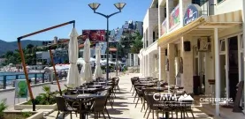 Café mit Terrasse in erster Reihe in Herceg Novi