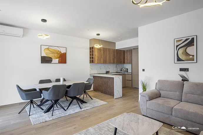 Wohnung im 2. Stock, 81 m², mit 2 Schlafzimmern und 2 Badezimmern