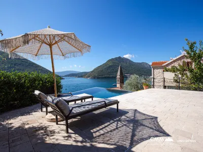 Luxusvilla mit Panoramablick auf das Meer – Eleganz und Komfort vereint