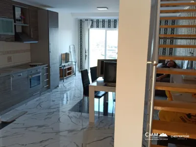 Studios und Apartments mit zwei Schlafzimmern in Markovichi mit Meerblick