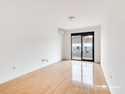 Modernes Apartmenthaus mit Meerblick in Budva