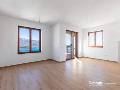 Helle Wohnung mit Meerblick in Budva