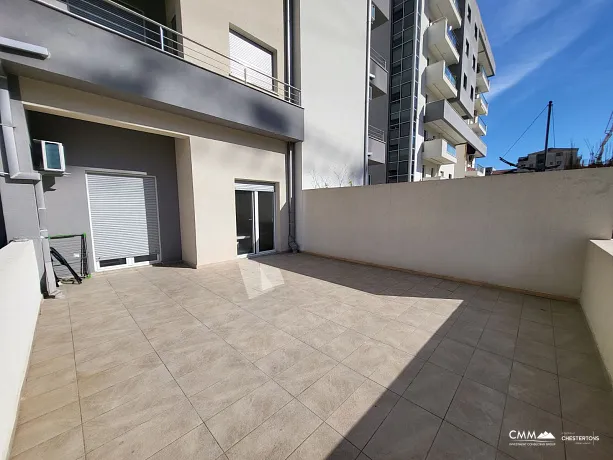 Apartment mit großer Terrasse im Zentrum von Budva