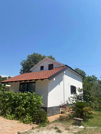 Haus in einer ruhigen Nachbarschaft von Krimovica