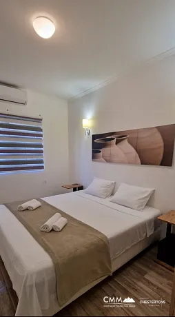 Geräumiges Apartment mit 2 Schlafzimmer in Prcanj