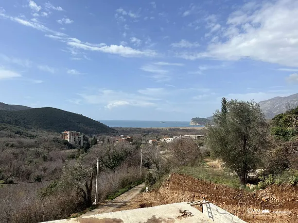 Neue Villa mit Panoramablick auf das Meer in Buljarica