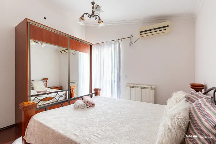 Dreistöckiges Einfamilienhaus in Susanj