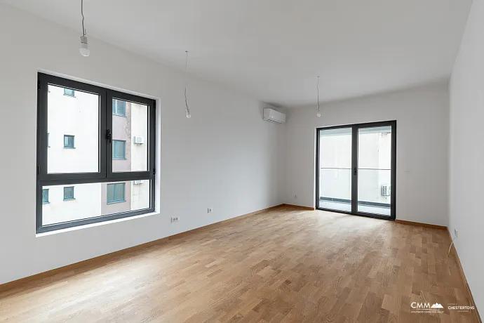 Geräumige 64 m² Wohnung in Bečići mit Meerblick