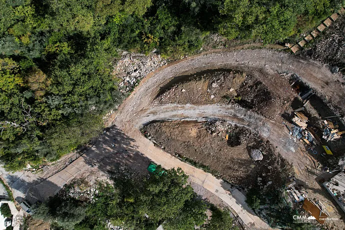 Ein einzigartiges 450 m² großes Baugrundstück in Reževići