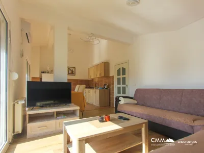 Geräumiges Haus 553 m2 im malerischen Viertel Susanj, Stadt Bar