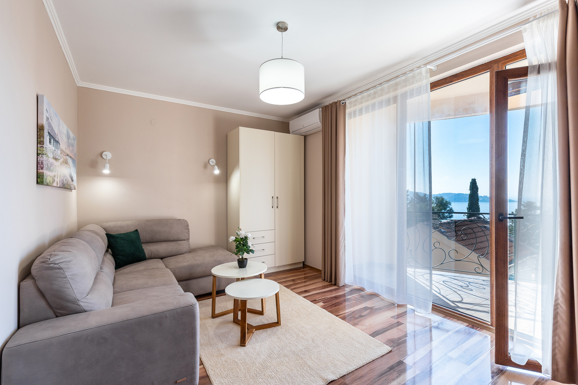 Moderne Villa in Susanj mit schönem Meerblick 