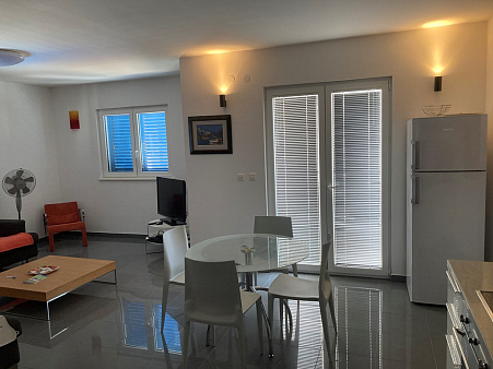 Apartment with two bedrooms in Becici