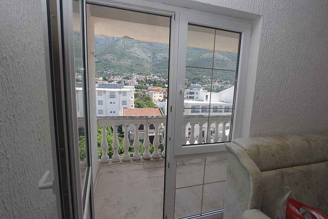  Apartment mit einem Schlafzimmer in Sutomore
