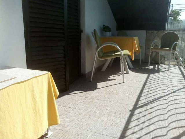 Wohnung in Genovice — photo 6