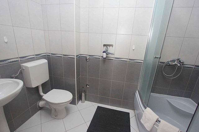 Mini-Hotel in Becici zu verkaufen — photo 28
