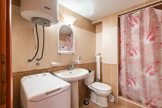 Geräumige 2-Zimmer-Wohnung mit Terrasse nahe dem Zentrum von Budva — photo 9