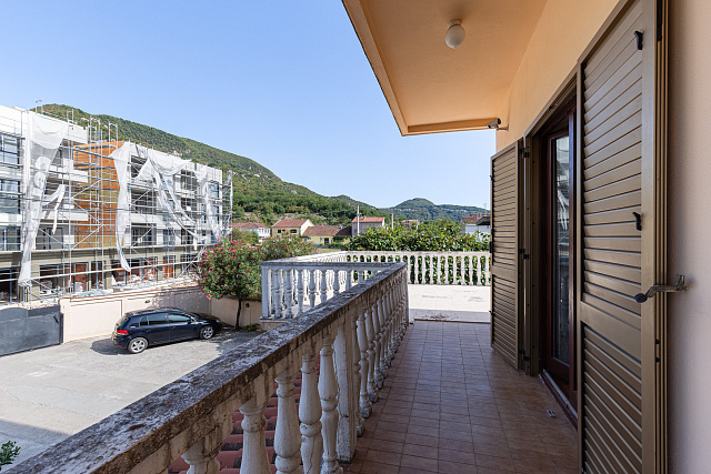 Zu verkaufen: Tourismus- und Gastronomiekomplex bei Budva – Lastva Grbaljska — photo 41