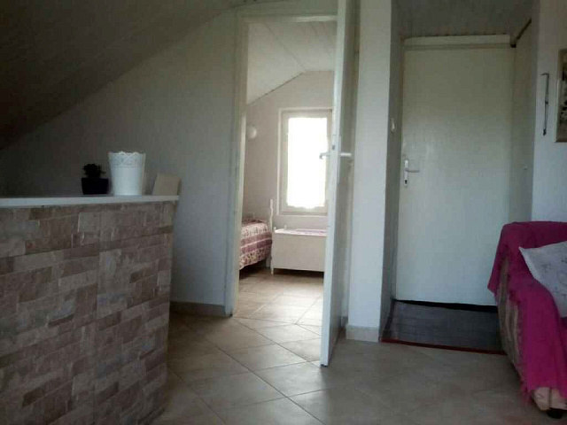 Wohnung in Genovice — photo 4