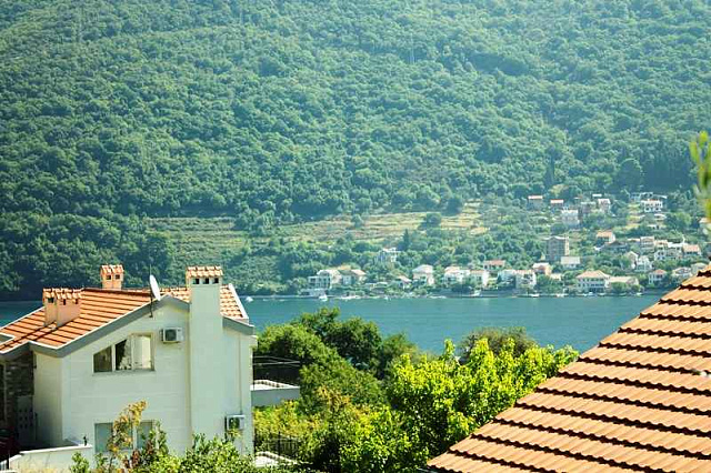 465m2 Land in Kamenari — photo 4
