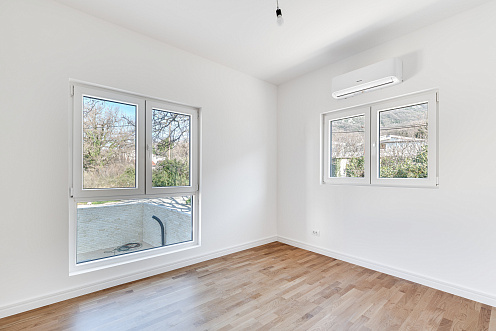 Studio im neuen Gebäude Torre a Cona in Sutomore