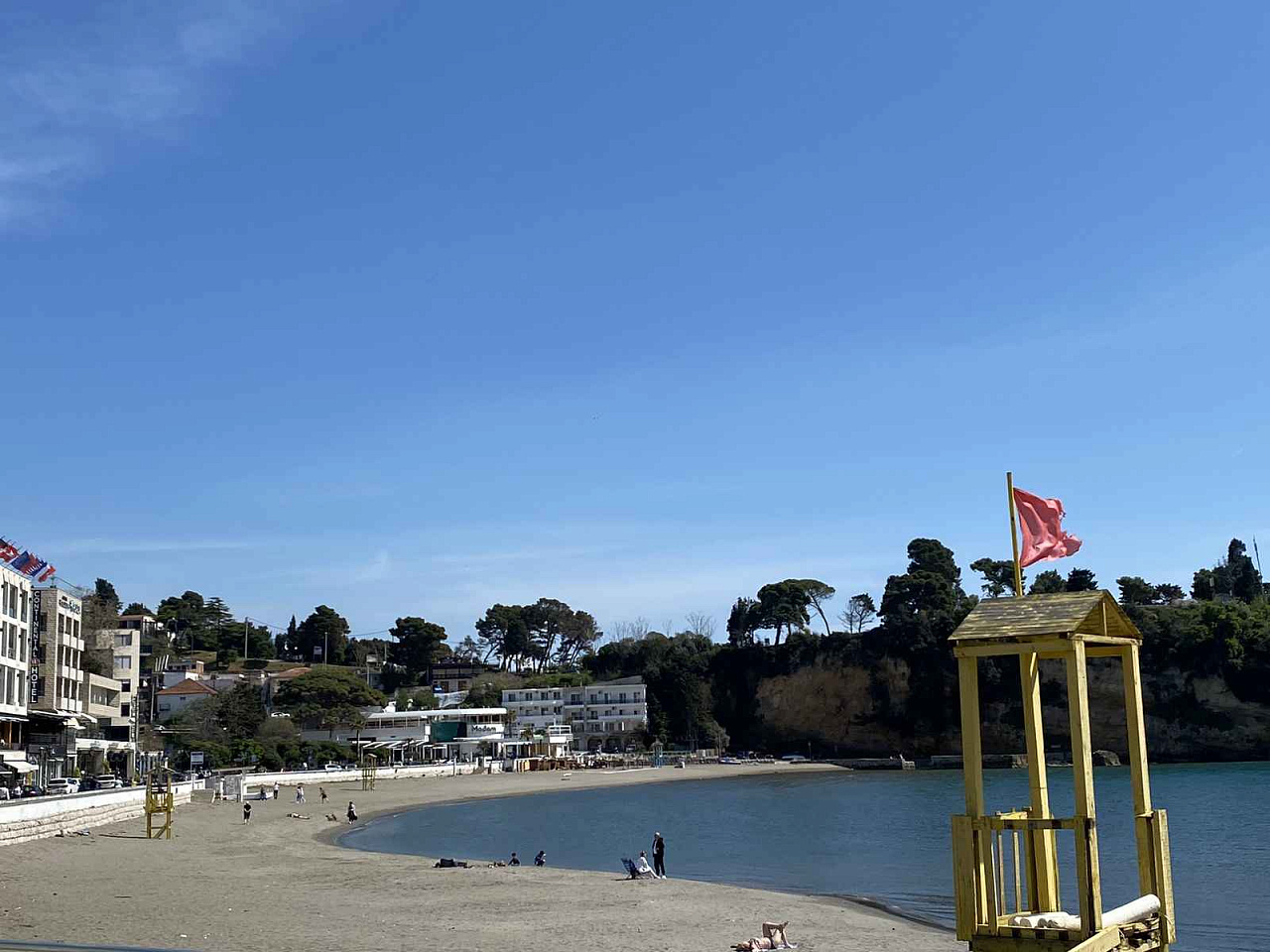 Ein Haus mit Restaurant in einzigartiger Lage in Ulcinj