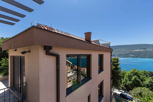 Excellent villa in the center of Herceg Novi — photo 38