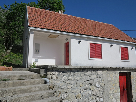 Gemütliches Haus 78m2 in Cetinje, Ugni