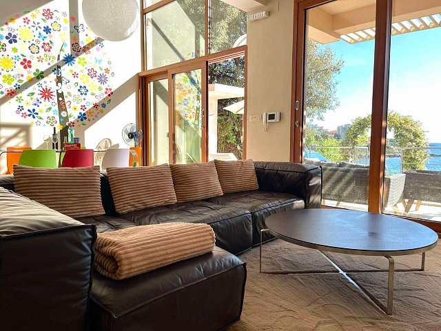 6900 Villa 323m2 in erster Reihe in Utjeha mit Pool — photo 6