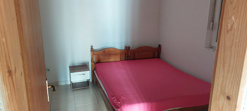 Dreistöckiges Haus in Sutomore mit Meerblick