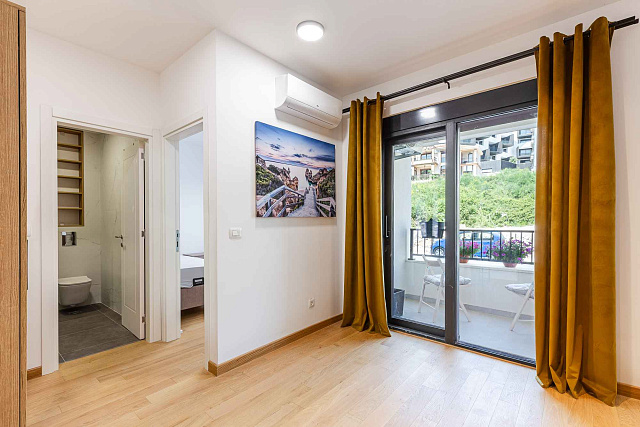 Zu verkaufen 2 Wohnungen in einem neuen Komplex in Becici — photo 17