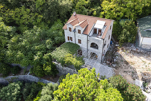LİPCİ'DE GÜZEL TAŞ EV – BOKA KOTORSKA'DA OTANTİK BİR YAŞAM — photo 2
