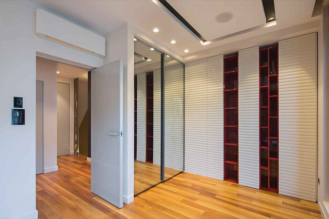 Super luxuriöse dreistöckige Triplex-Wohnung mit Jacuzzi und Sauna. — photo 13