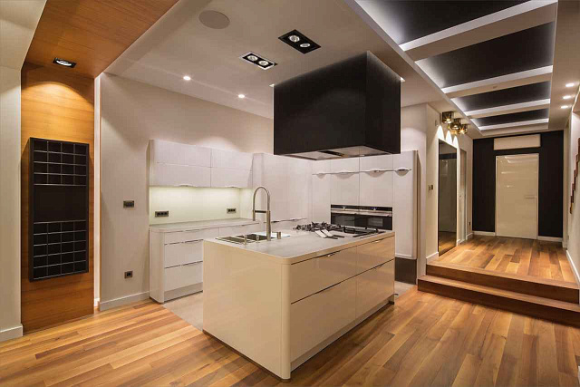 Super luxuriöse dreistöckige Triplex-Wohnung mit Jacuzzi und Sauna. — photo 5