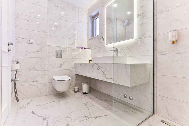Luxuriöses Hotel im Zentrum von Budva — photo 4