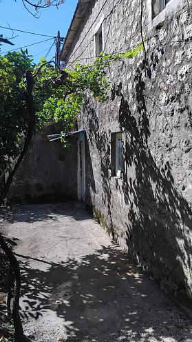 Zu verkaufen – Charmantes Steinhaus in Kotor, Wunderschöner mediterraner Stil