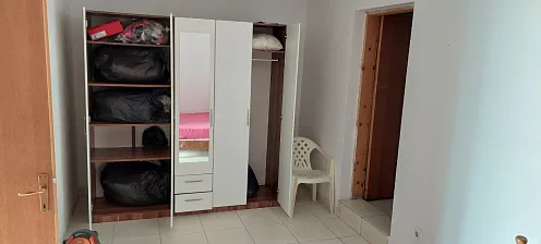 Dreistöckiges Haus in Sutomore mit Meerblick