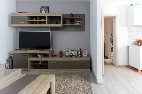 Dreistöckiges möbliertes Haus in Sutomore