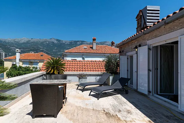 Charmante Maisonette-Wohnung im Herzen der Altstadt von Budva — photo 26