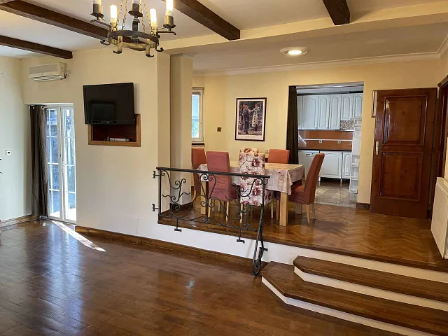 Three-bedroom apartment with three apartments on the side — photo 5