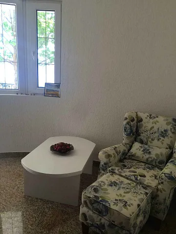 Apartments in Villa mit Meerblick in Shushan