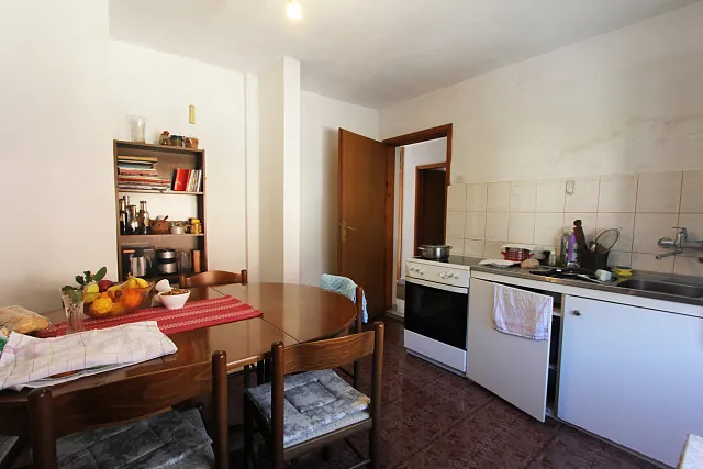 Three-story house in Herceg Novi  — photo 9