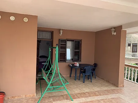 Studio-Apartment zum Verkauf in Rafailovici in der Nähe des Meeres