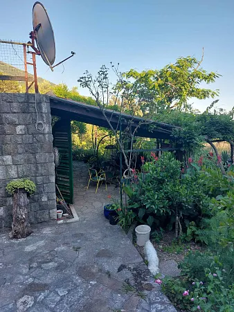 Haus in Bar, 200m², mit drei Schlafzimmern