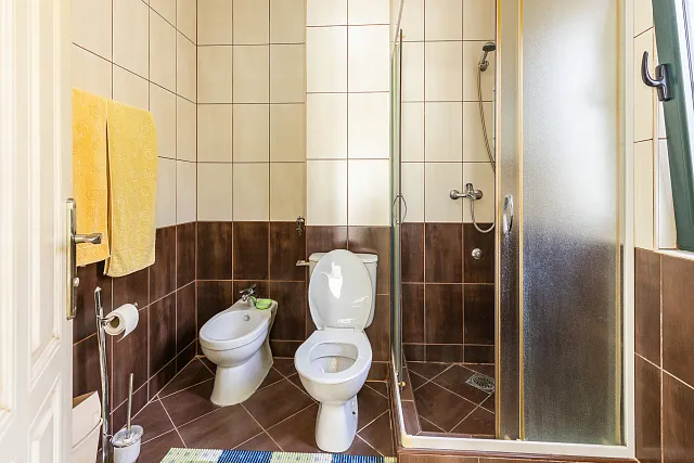 Dreistöckiges Haus mit drei Schlafzimmern, 176 m², Lastva — photo 10